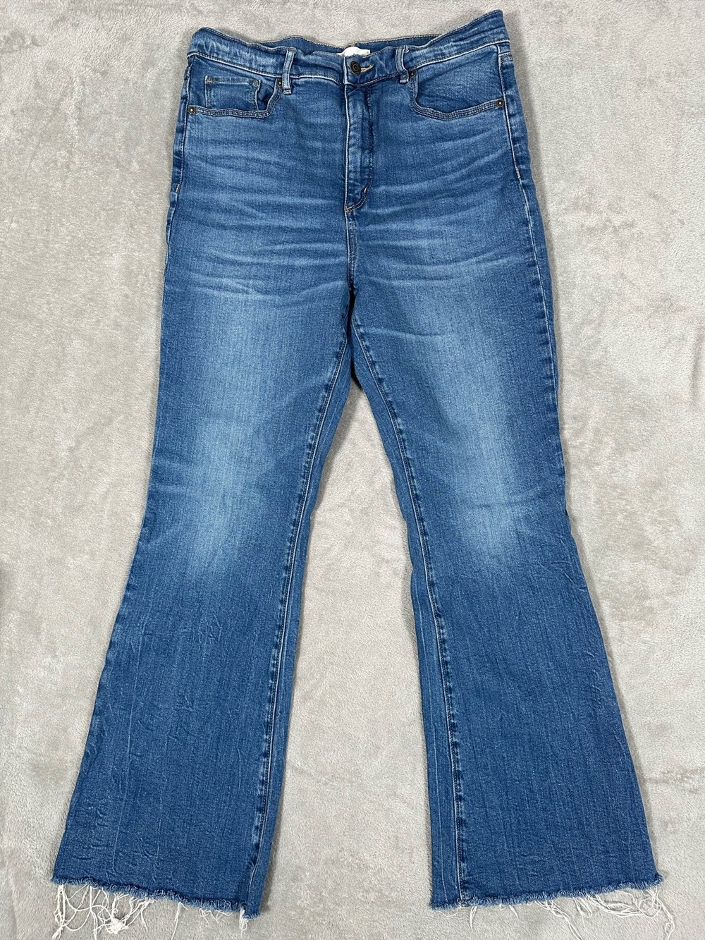 Loft The Slim Flare Raw Hem Jeans Size 31/12